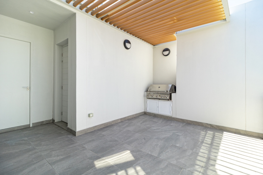 2 Bedroom Property for Sale in Cape Town City Centre Western Cape